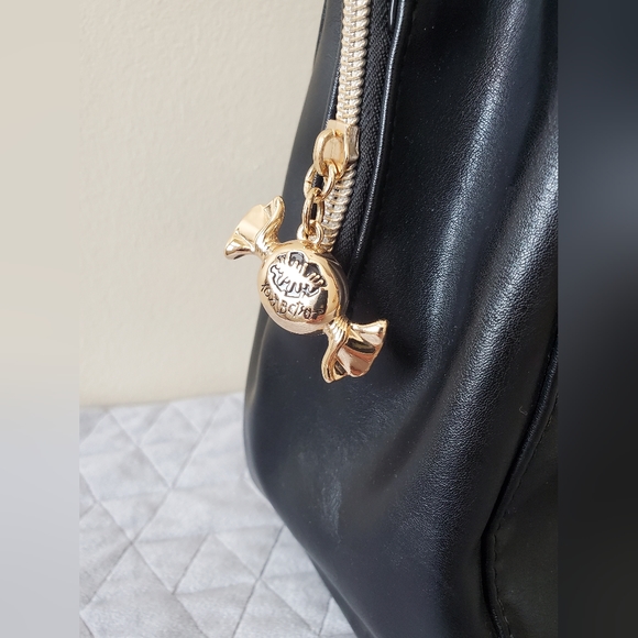 Betsey Johnson black tote with donut shape metal closure - Picture 3 of 15